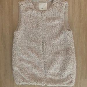 Aritzia Vest